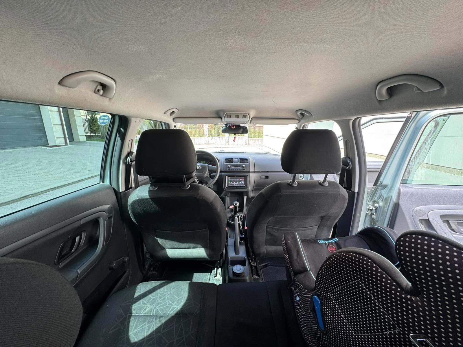 Skoda Fabia, снимка 11 - Автомобили и джипове - 54198334