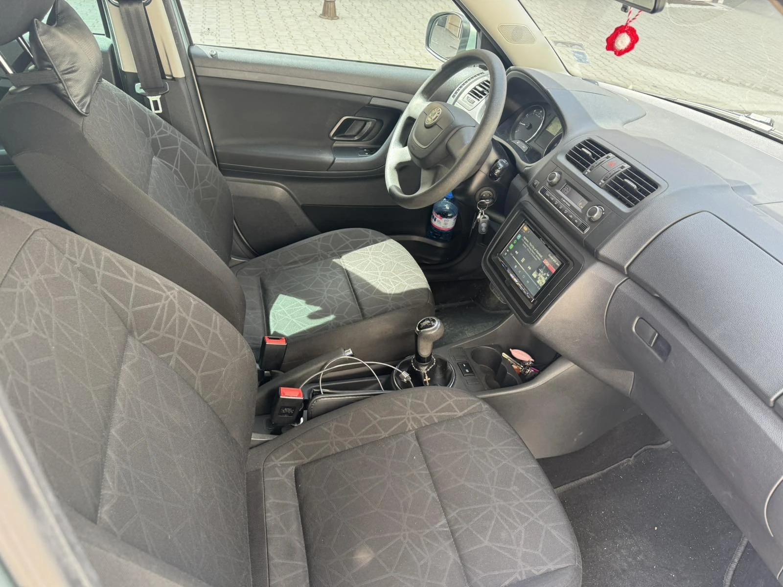 Skoda Fabia, снимка 12 - Автомобили и джипове - 54198334