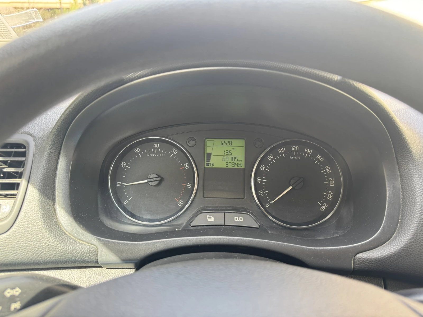 Skoda Fabia, снимка 9 - Автомобили и джипове - 54198334