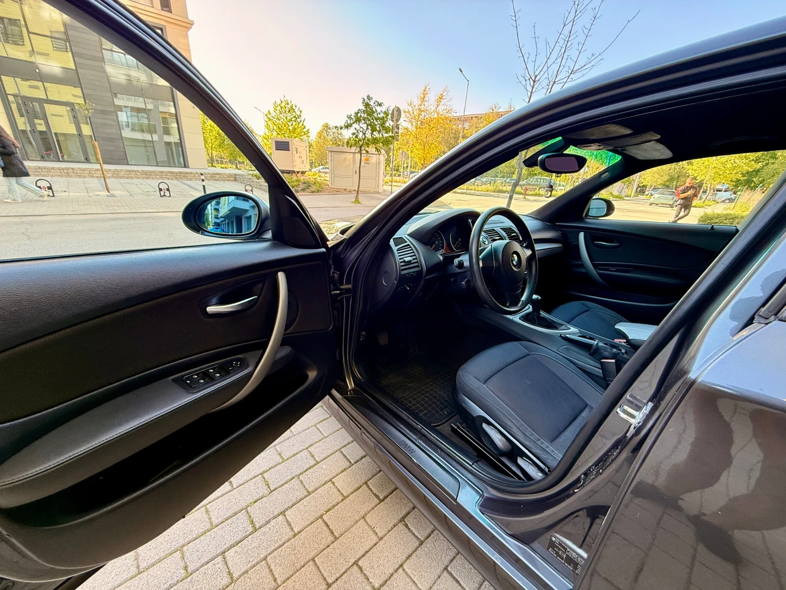 BMW 118, снимка 8 - Автомобили и джипове - 54334678