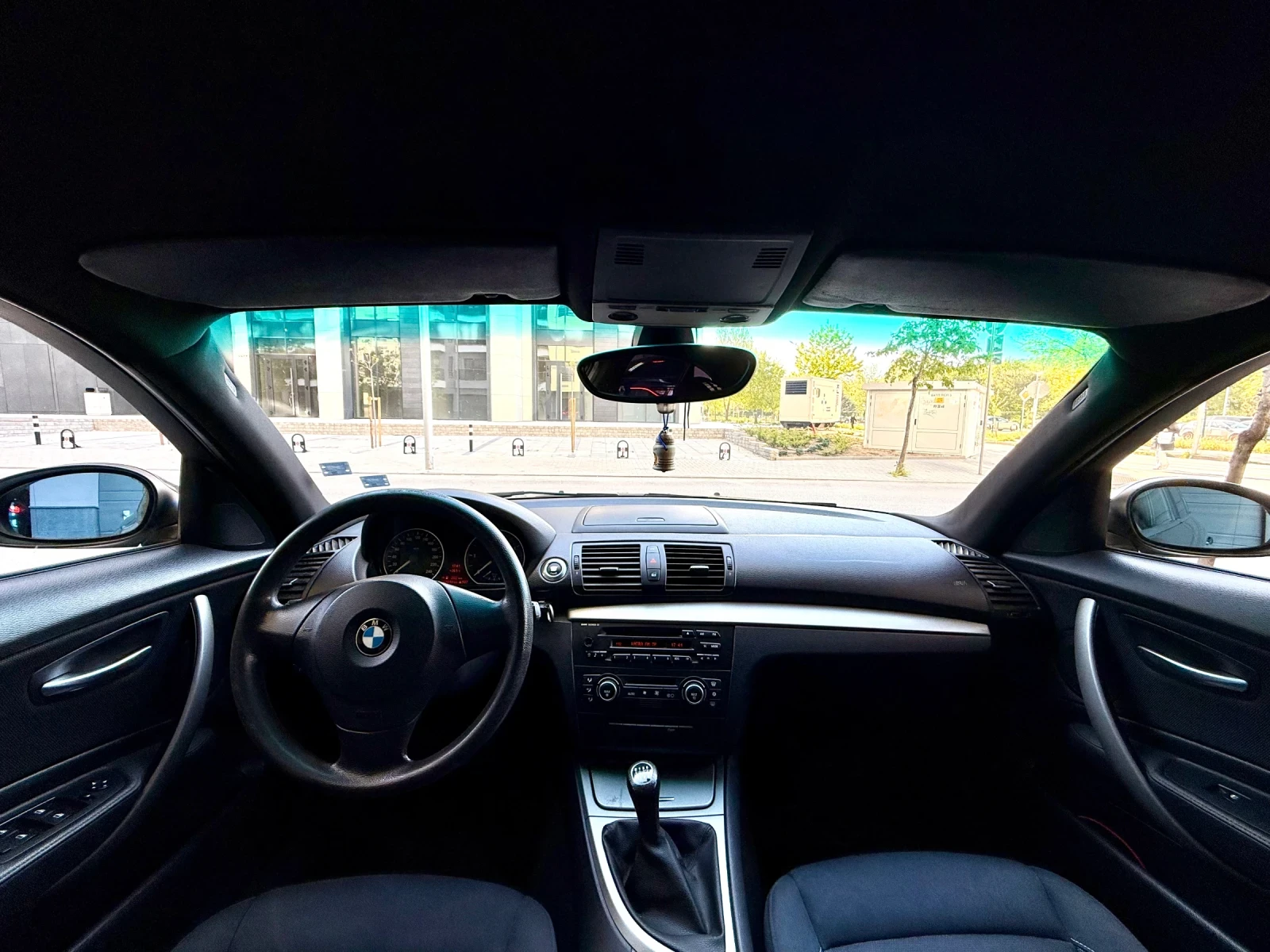 BMW 118, снимка 9 - Автомобили и джипове - 54334678