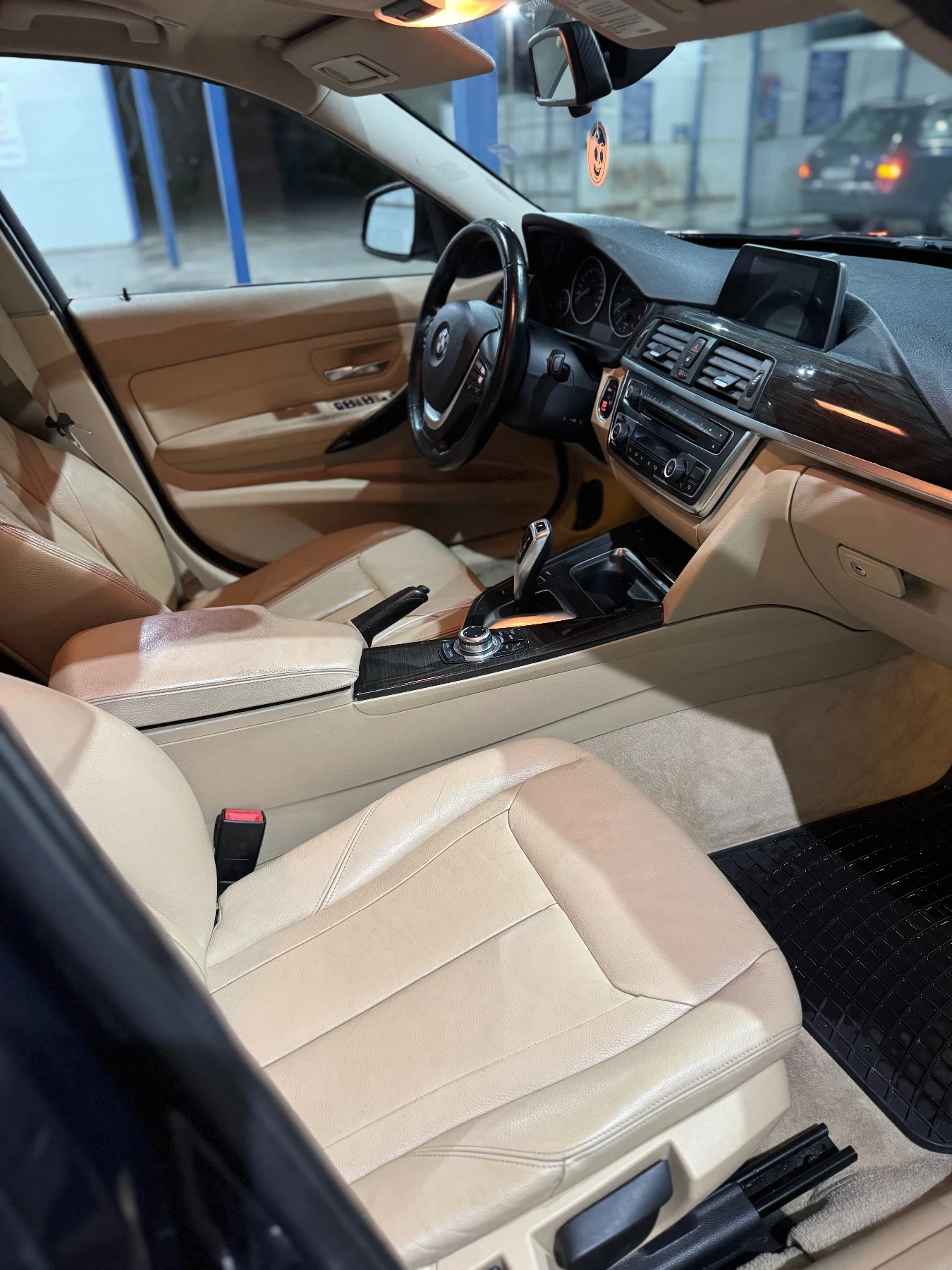 BMW 320 F30 luxury , снимка 5 - Автомобили и джипове - 54710466