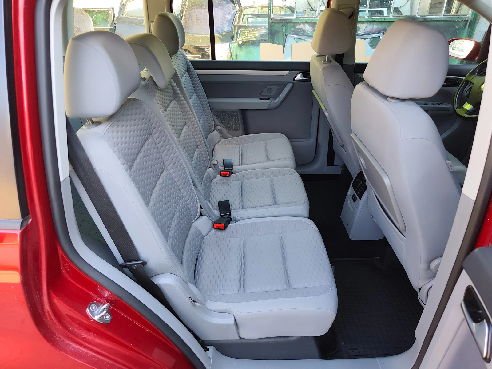 VW Touran 1.9TDI, снимка 14 - Автомобили и джипове - 54869055
