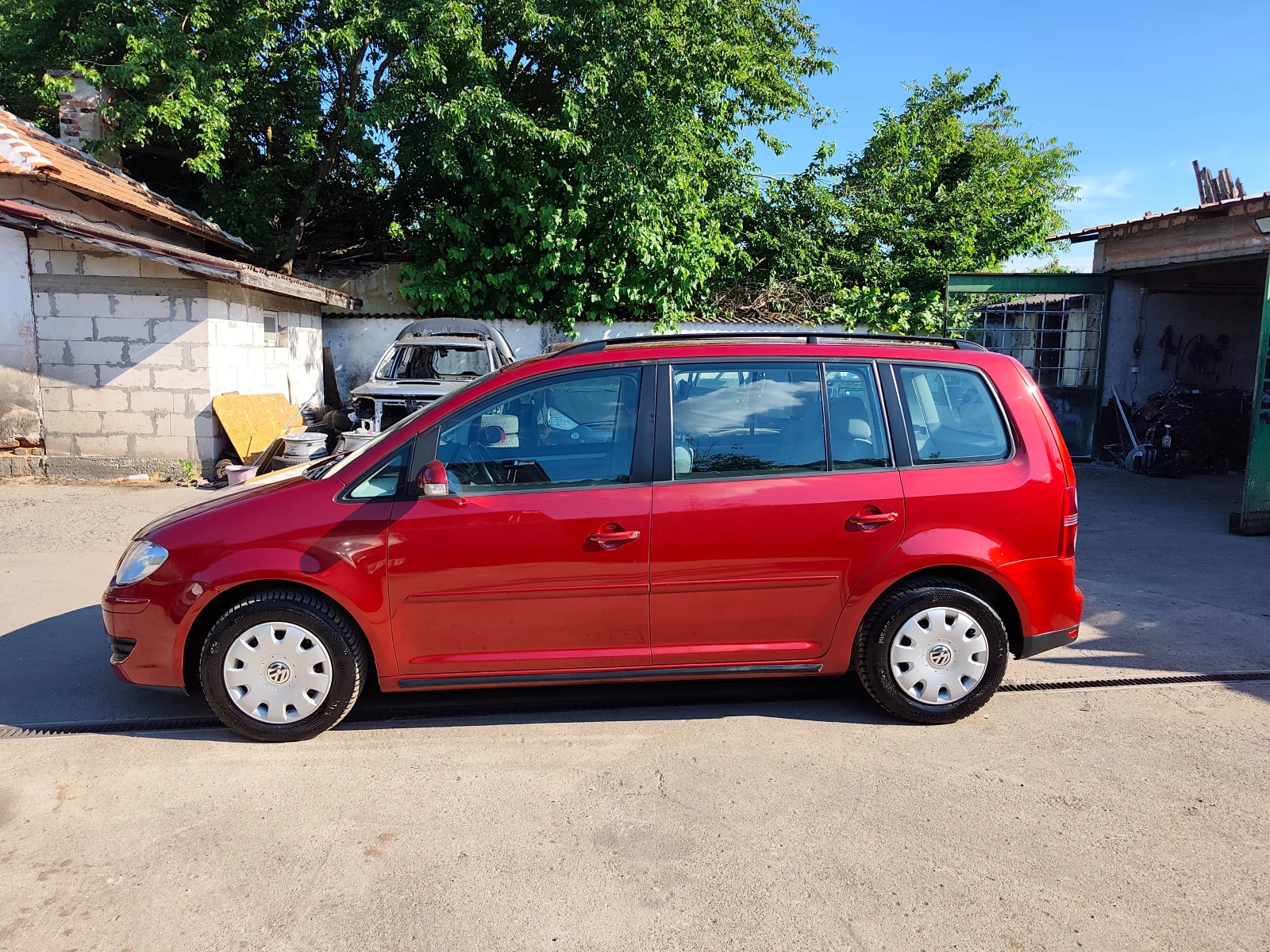 VW Touran 1.9TDI, снимка 7 - Автомобили и джипове - 54869055