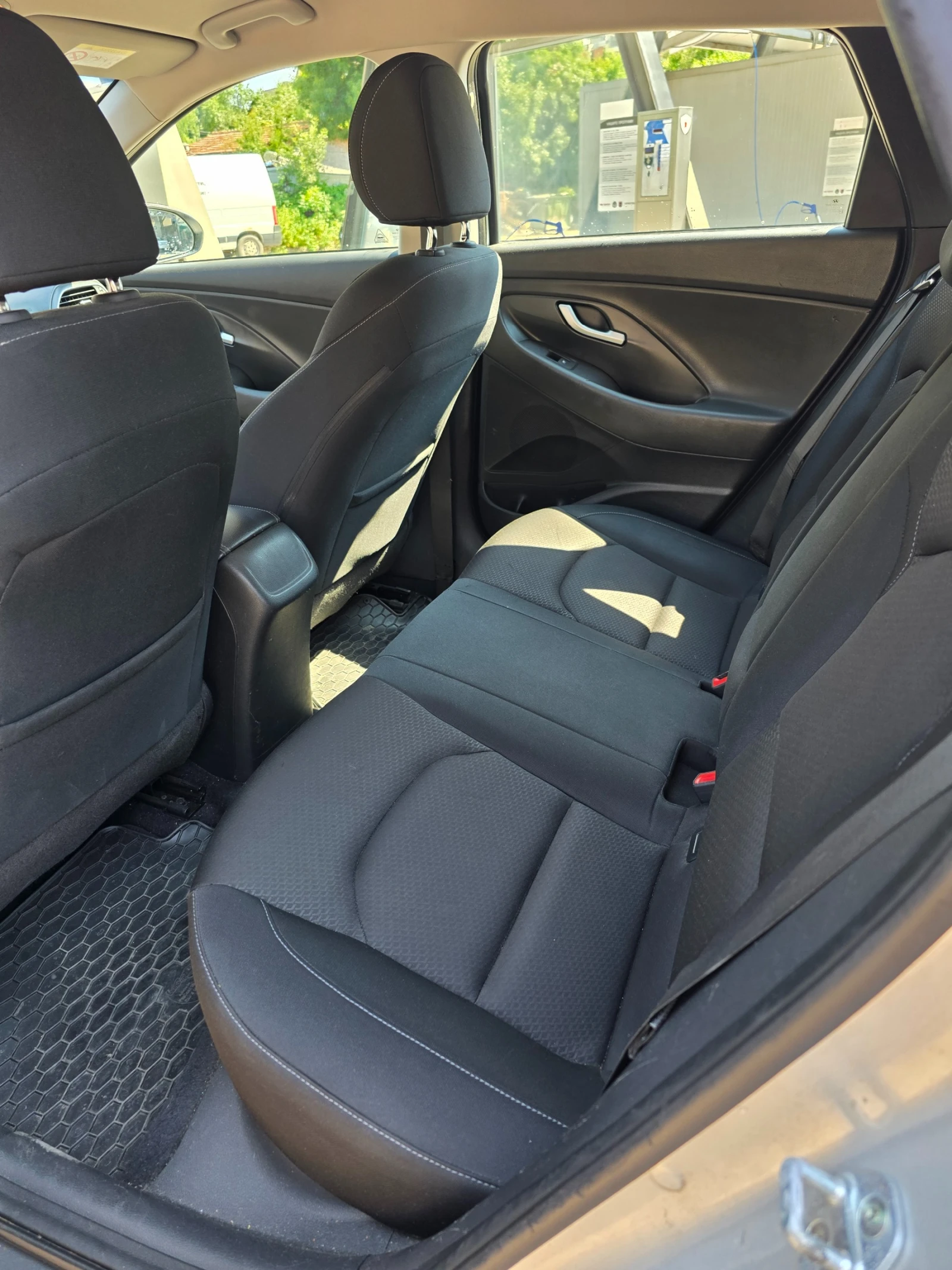 Hyundai I30 КОМБИ, снимка 10 - Автомобили и джипове - 55071954