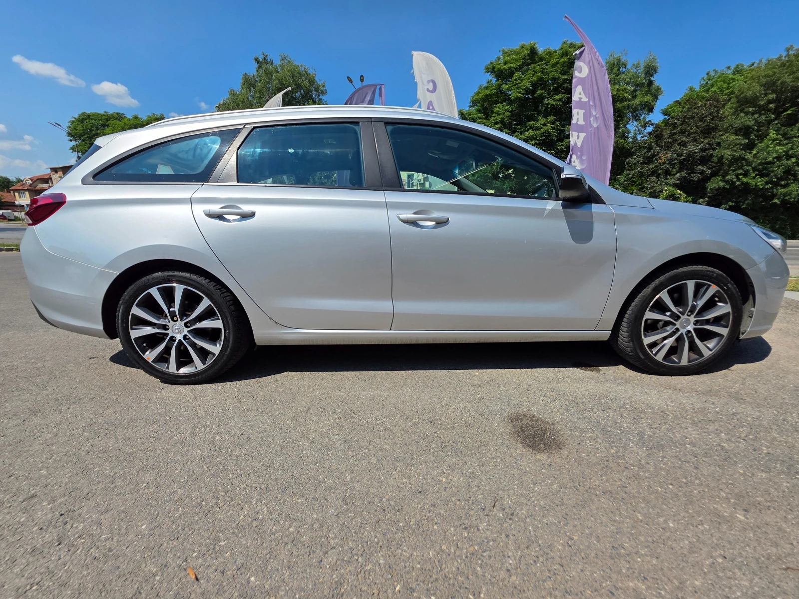 Hyundai I30 КОМБИ, снимка 5 - Автомобили и джипове - 55071954