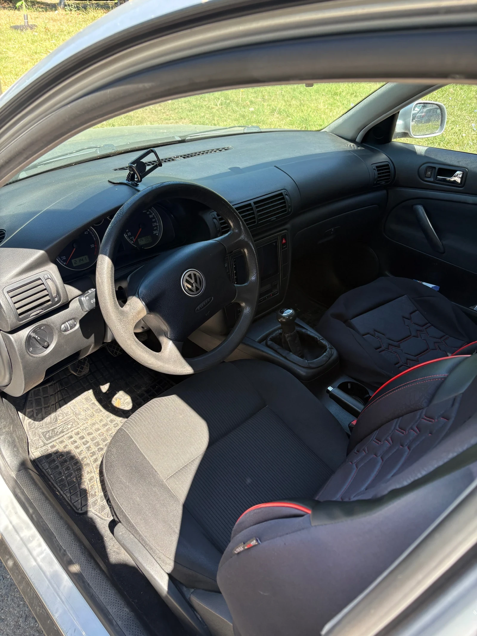 VW Passat, снимка 8 - Автомобили и джипове - 56192710