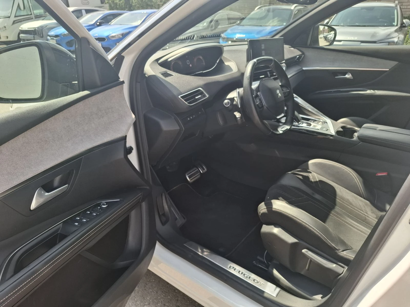 Peugeot 5008 2.0 BlueHDi New Line GT, снимка 9 - Автомобили и джипове - 56002370