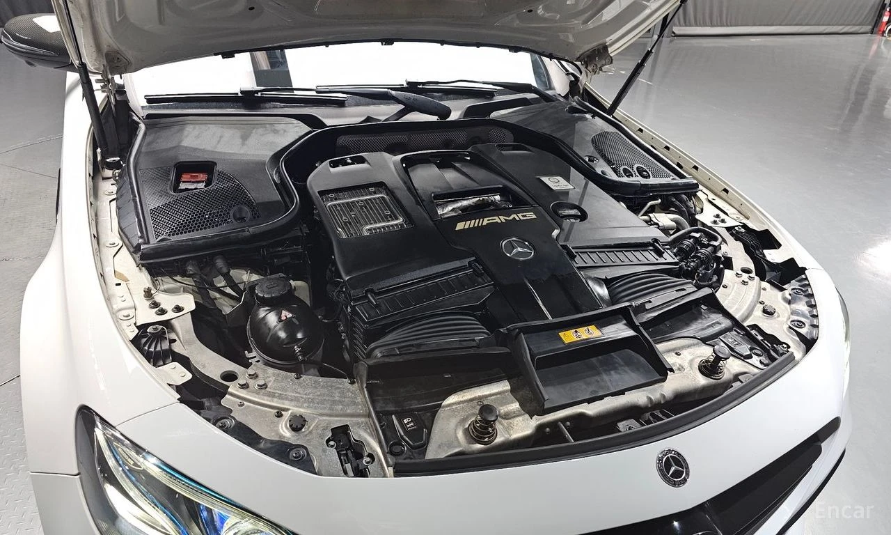 Mercedes-Benz E 63 AMG 4MATIC+ BURMESTER* ОБДУХВАНЕ* LANE* ASSIST* , снимка 17 - Автомобили и джипове - 56118292