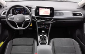 VW T-Roc 2.0 TDI/150HPDSG/CAM/NAVI/CARPLAY/412b | Mobile.bg    12