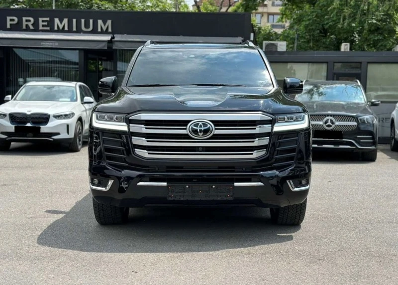 Toyota Land cruiser 300 70Tth ANNIVERSARY, снимка 1 - Автомобили и джипове - 43116961