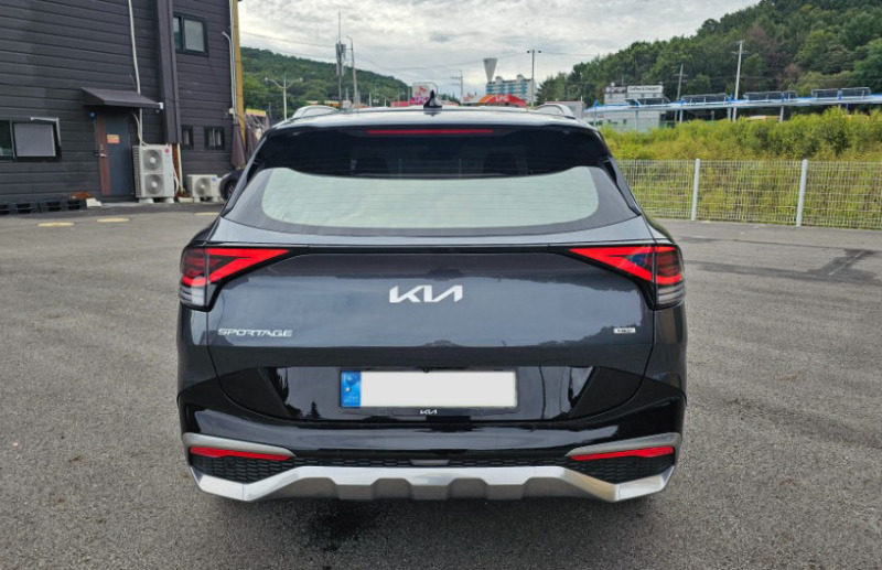 Kia Sportage Hybrid, снимка 4 - Автомобили и джипове - 44062364