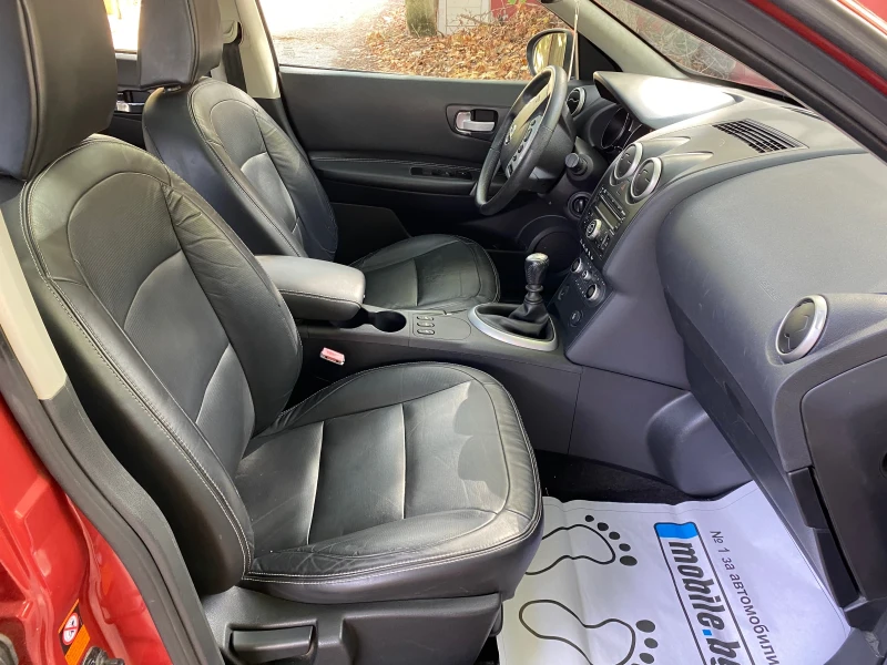 Nissan Qashqai Панорама 2.0I Бензин, снимка 17 - Автомобили и джипове - 46318769