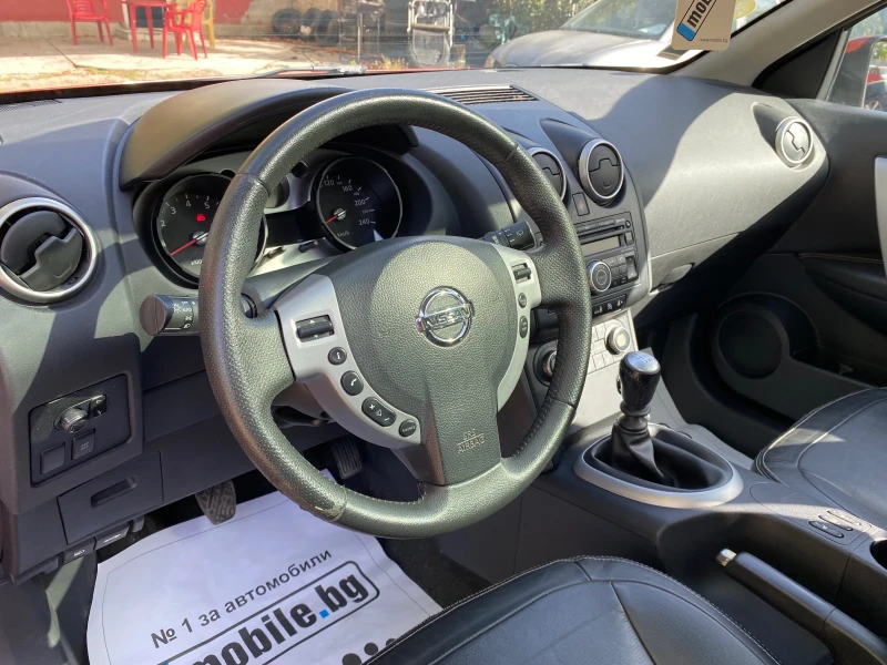 Nissan Qashqai Панорама 2.0I Бензин, снимка 11 - Автомобили и джипове - 46318769