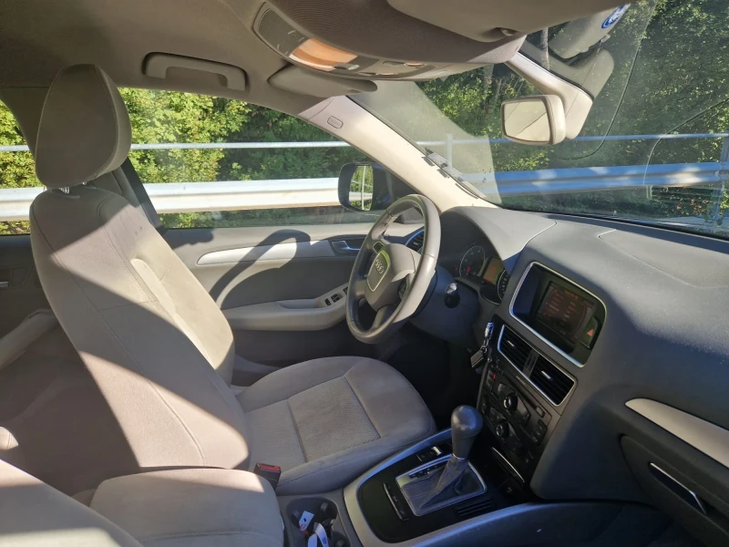 Audi Q5, снимка 12 - Автомобили и джипове - 52613844
