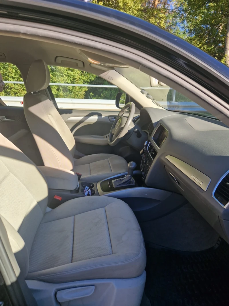 Audi Q5, снимка 9 - Автомобили и джипове - 52613844