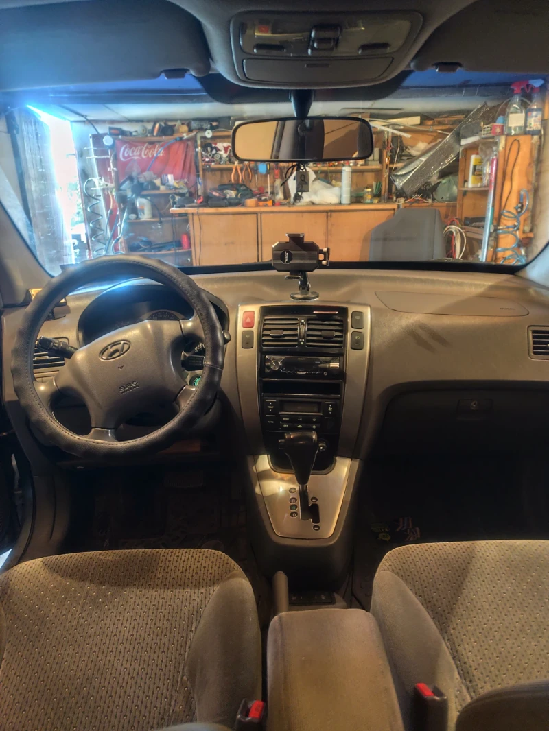 Hyundai Tucson 2.0 crdi, снимка 7 - Автомобили и джипове - 52919453