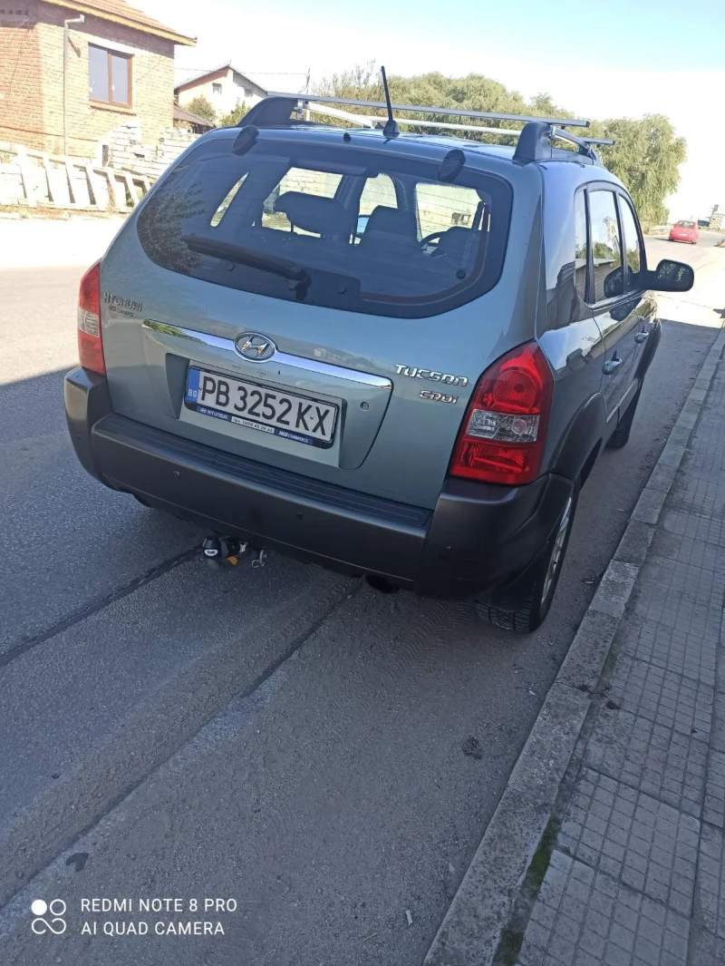 Hyundai Tucson 2.0 crdi, снимка 4 - Автомобили и джипове - 52919453
