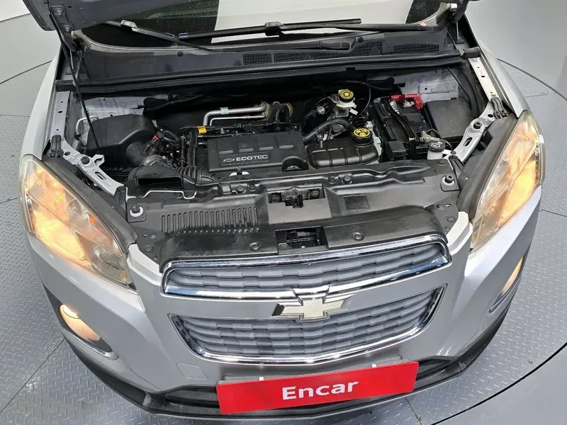 Chevrolet Trax 1.4, снимка 6 - Автомобили и джипове - 54330258