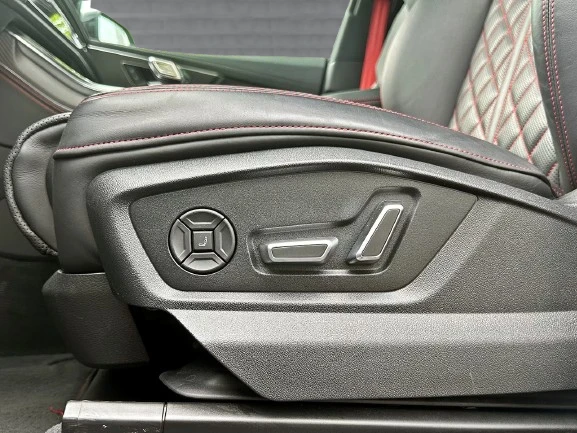 Audi SQ8 Quattro = Black Optic Plus = Гаранция, снимка 7 - Автомобили и джипове - 54441503