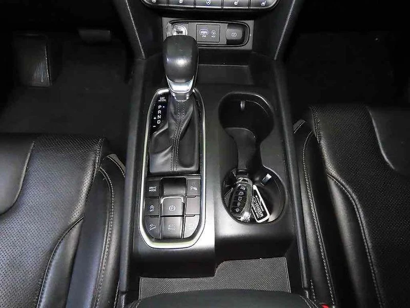 Hyundai Santa fe Diesel 2, 0 4WD| 200к.с.| ВКЛ.ТЕХНОТЕСТ, снимка 12 - Автомобили и джипове - 55612511