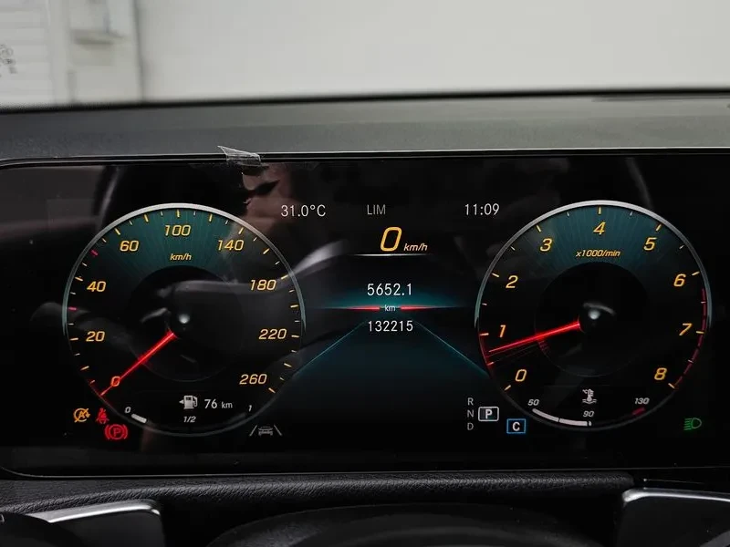 Mercedes-Benz GLB 250 AMG LINE 4MATIC, снимка 8 - Автомобили и джипове - 55883543