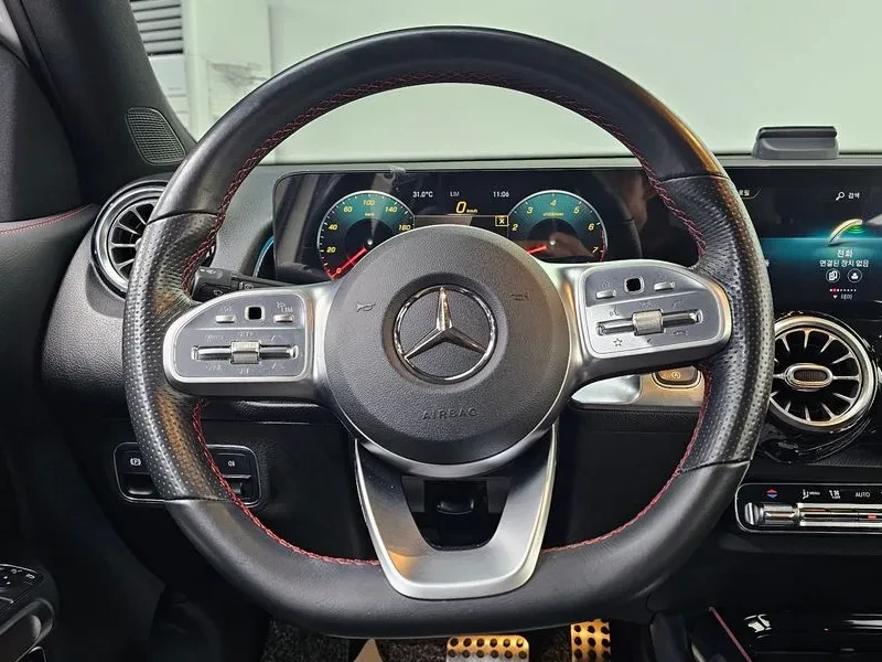Mercedes-Benz GLB 250 AMG LINE 4MATIC, снимка 13 - Автомобили и джипове - 55883543