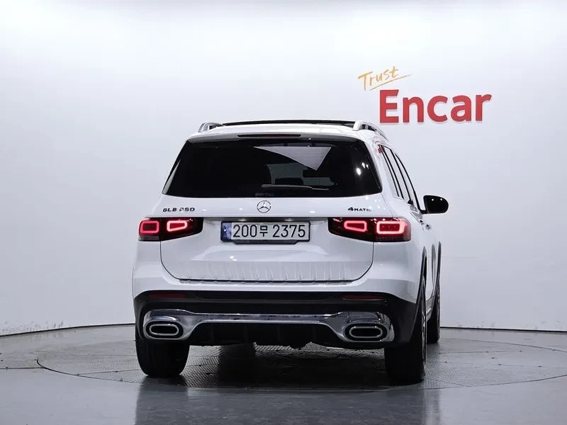 Mercedes-Benz GLB 250 AMG LINE 4MATIC, снимка 4 - Автомобили и джипове - 55883543