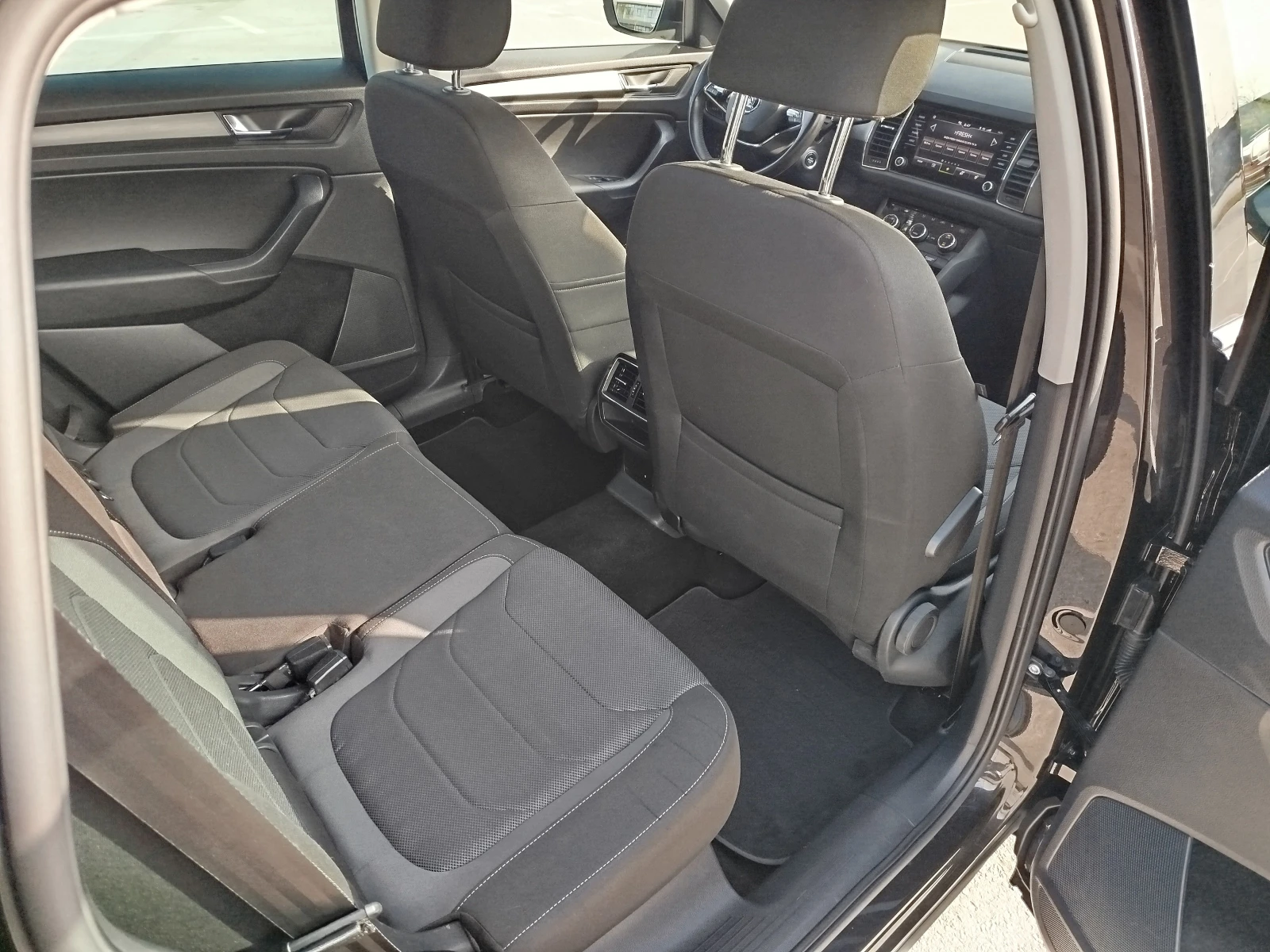 Skoda Kodiaq  4x4 7DSG Ambition  2-   | Mobile.bg   16