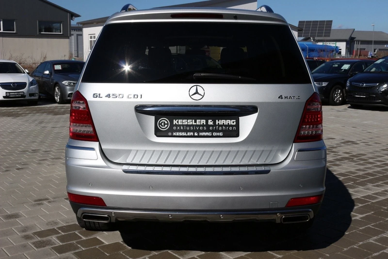Mercedes-Benz GL 450 CDI FACE EXCLUSIVE OFF-ROAD 4-MATIC 7G-TRONIC - изображение 4