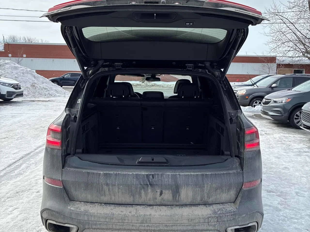 BMW X5 xDrive40i/ОБДУХВАНЕ/ДИСТРОНИК/360 КАМЕРИ/ПАНОРАМА, снимка 13 - Автомобили и джипове - 53745906