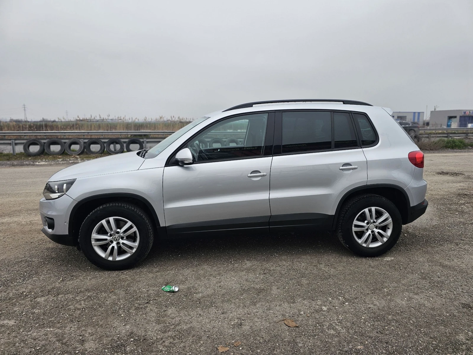 VW Tiguan 2.0 TDI  Facelift TOP, снимка 2 - Автомобили и джипове - 53926356