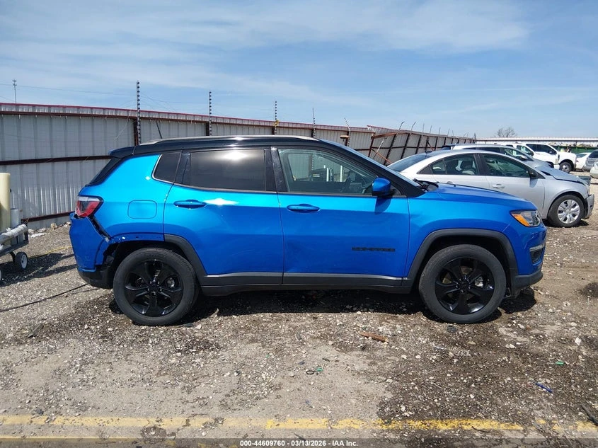 Jeep Compass 2.4l Altitude Fwd, снимка 13 - Автомобили и джипове - 54242493