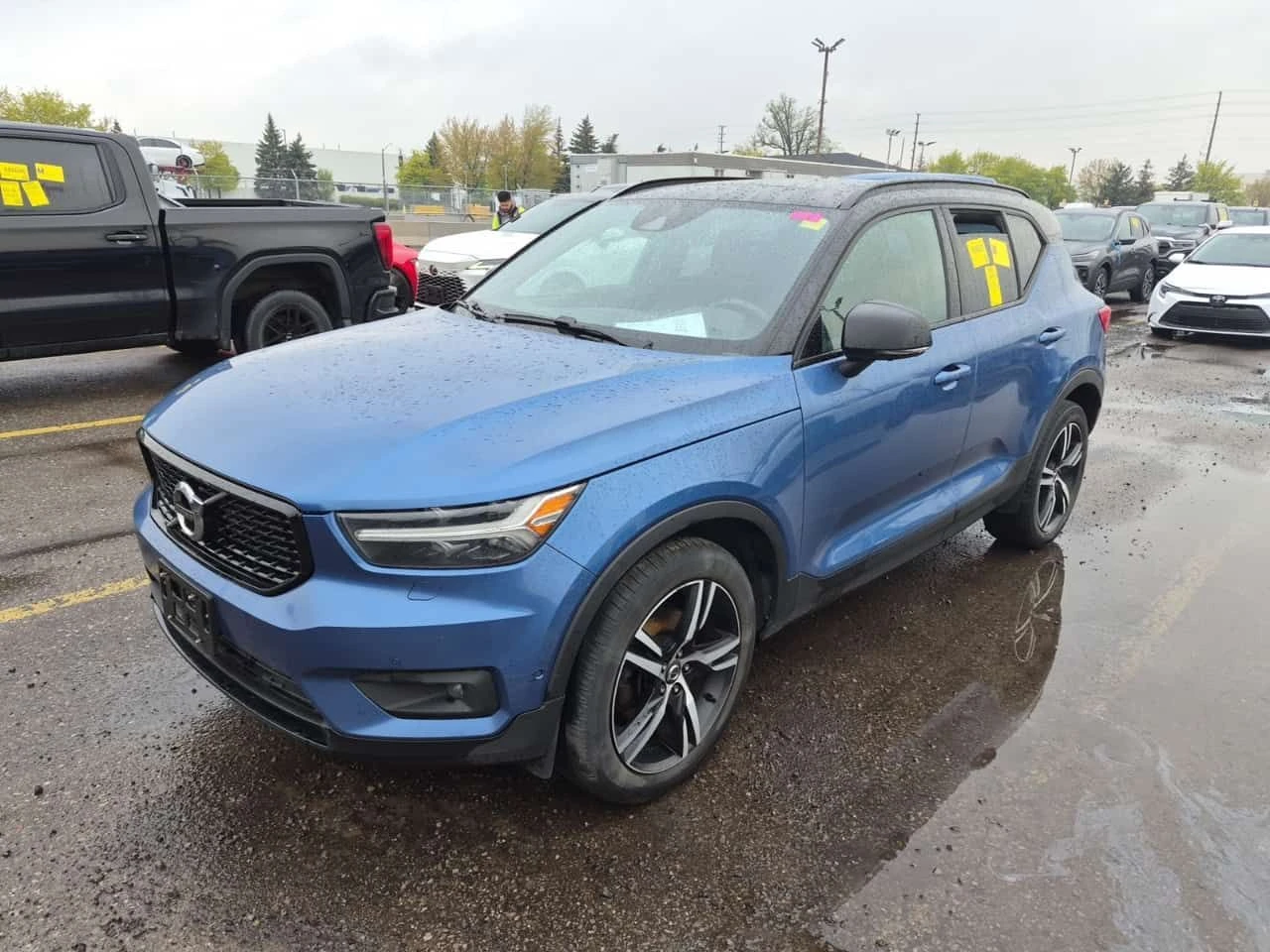 Volvo XC40 * R DESIGN * АВТОКРЕДИТ БЕЗ ПЪРВОНАЧАЛНА ВНОСКА * 