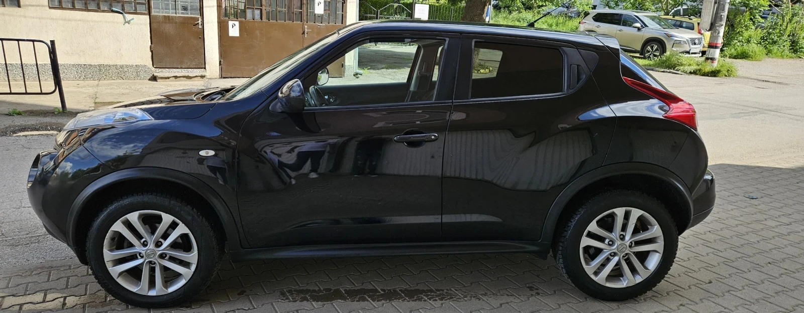 Nissan Juke, снимка 4 - Автомобили и джипове - 54662825