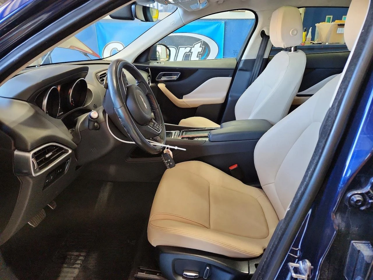 Jaguar F-PACE PREMIUM| AWD| START/STOP| КАМЕРА| ПАНО, снимка 7 - Автомобили и джипове - 54761521