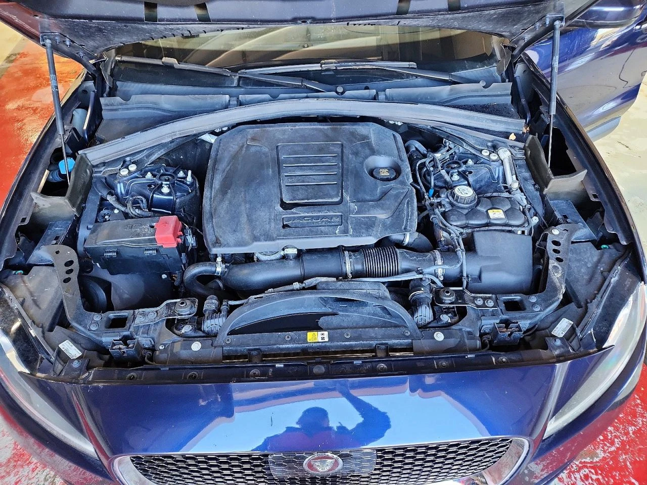 Jaguar F-PACE PREMIUM| AWD| START/STOP| КАМЕРА| ПАНО, снимка 12 - Автомобили и джипове - 54761521