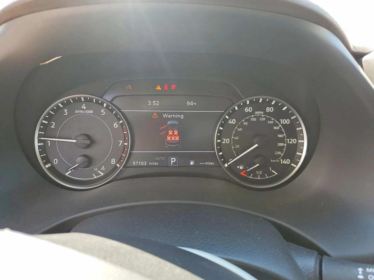 Nissan Armada, снимка 9 - Автомобили и джипове - 55970263