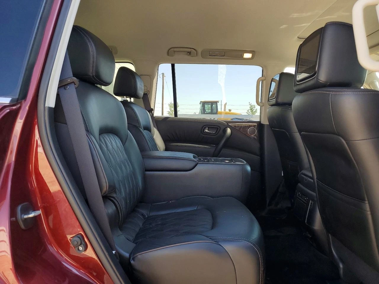 Nissan Armada, снимка 11 - Автомобили и джипове - 55970263