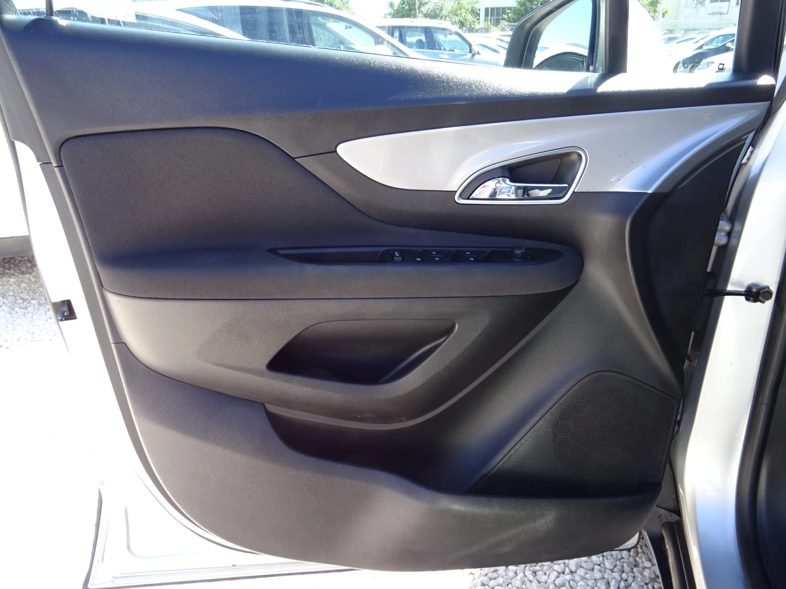 Opel Mokka 1.4t / GPL Cosmo 4x2 , снимка 8 - Автомобили и джипове - 56020581