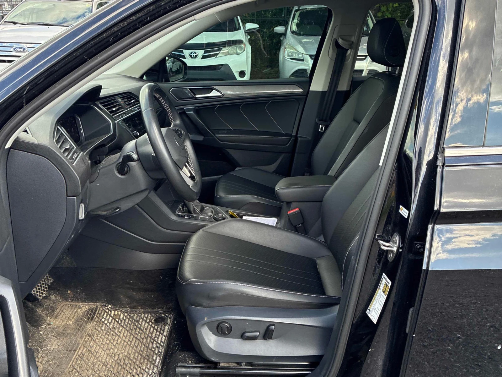 VW Tiguan * Comfortline * CARFAX * АВТОКРЕДИТ* , снимка 12 - Автомобили и джипове - 56109256