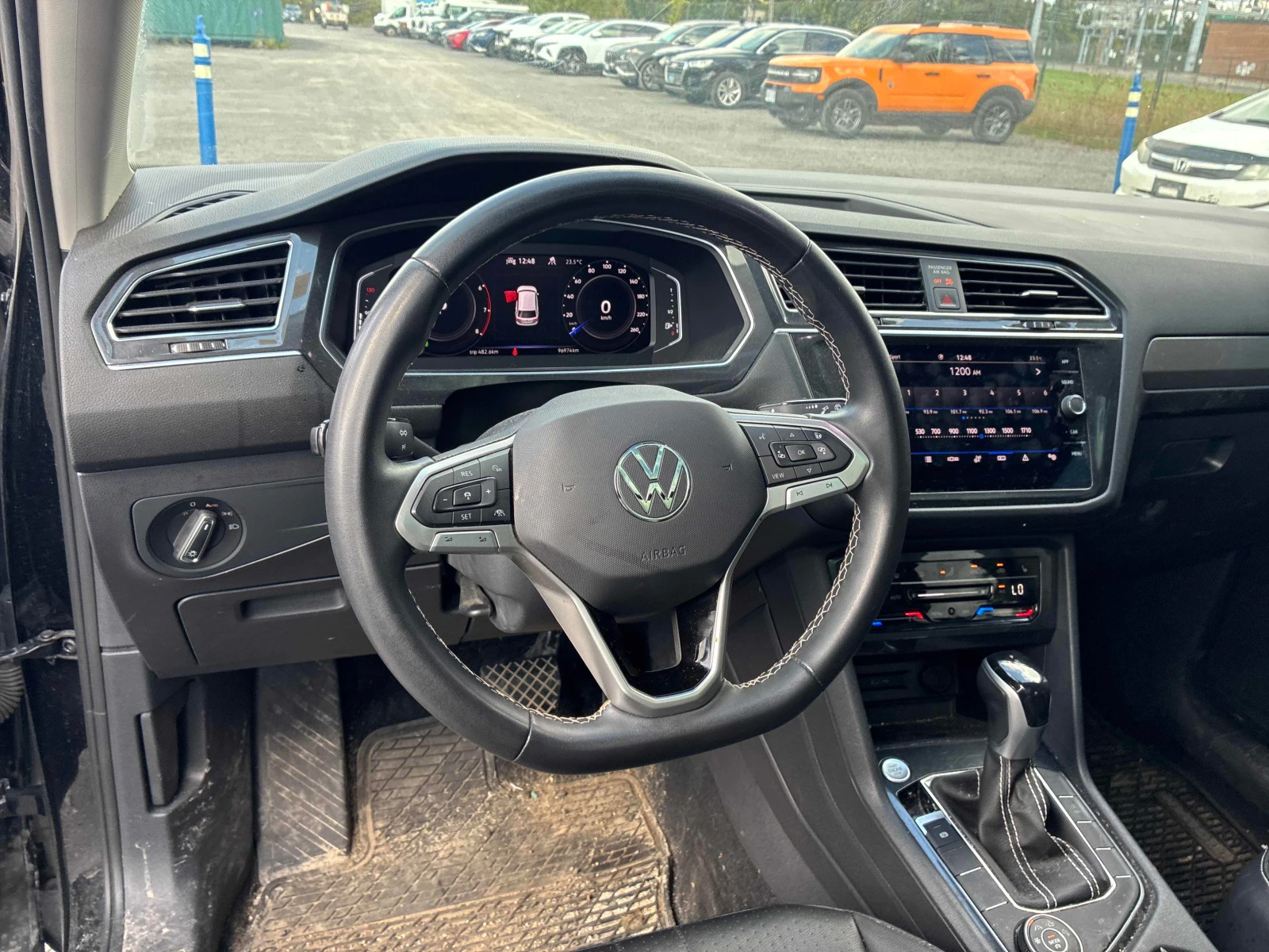 VW Tiguan * Comfortline * CARFAX * АВТОКРЕДИТ* , снимка 14 - Автомобили и джипове - 56109256