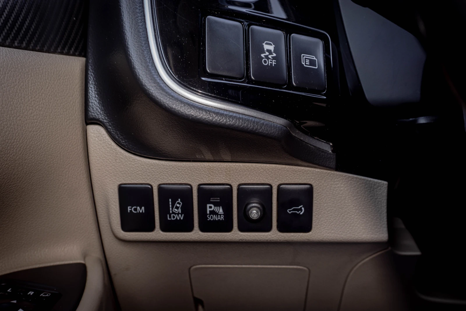 Mitsubishi Outlander 2.2D ������ ����������! 7 �����! 4x4 � ��������!  | Mobile.bg � ����������� 13