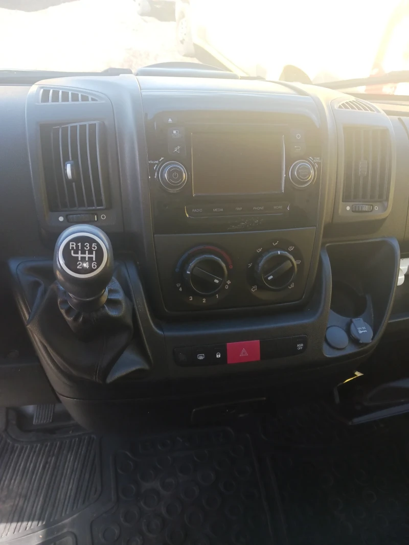 Peugeot Boxer, снимка 7 - Бусове и автобуси - 51966518