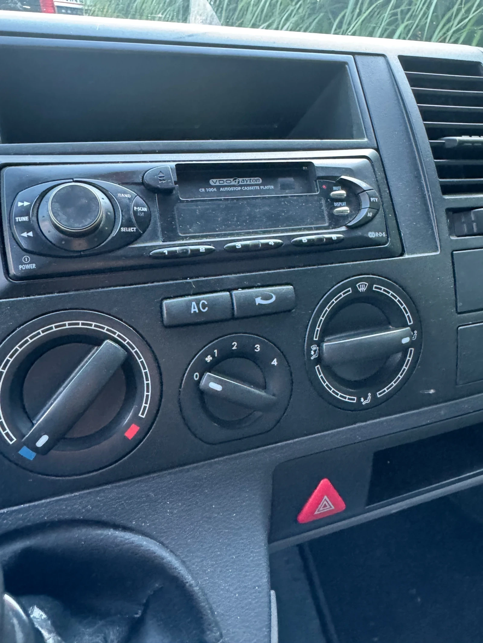 VW Transporter 1.9 TDI - изображение 6
