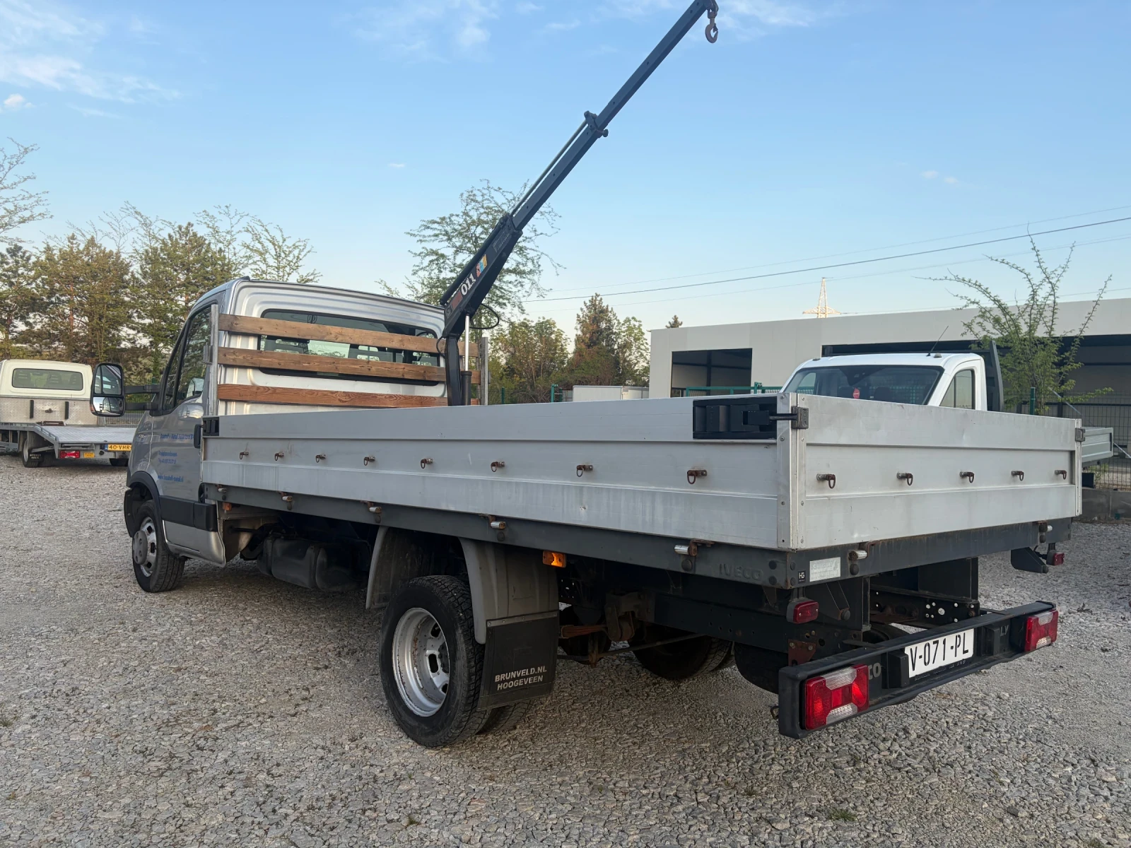 Iveco Daily 35C15 клима+ кран Б-категория, снимка 5 - Бусове и автобуси - 54439442