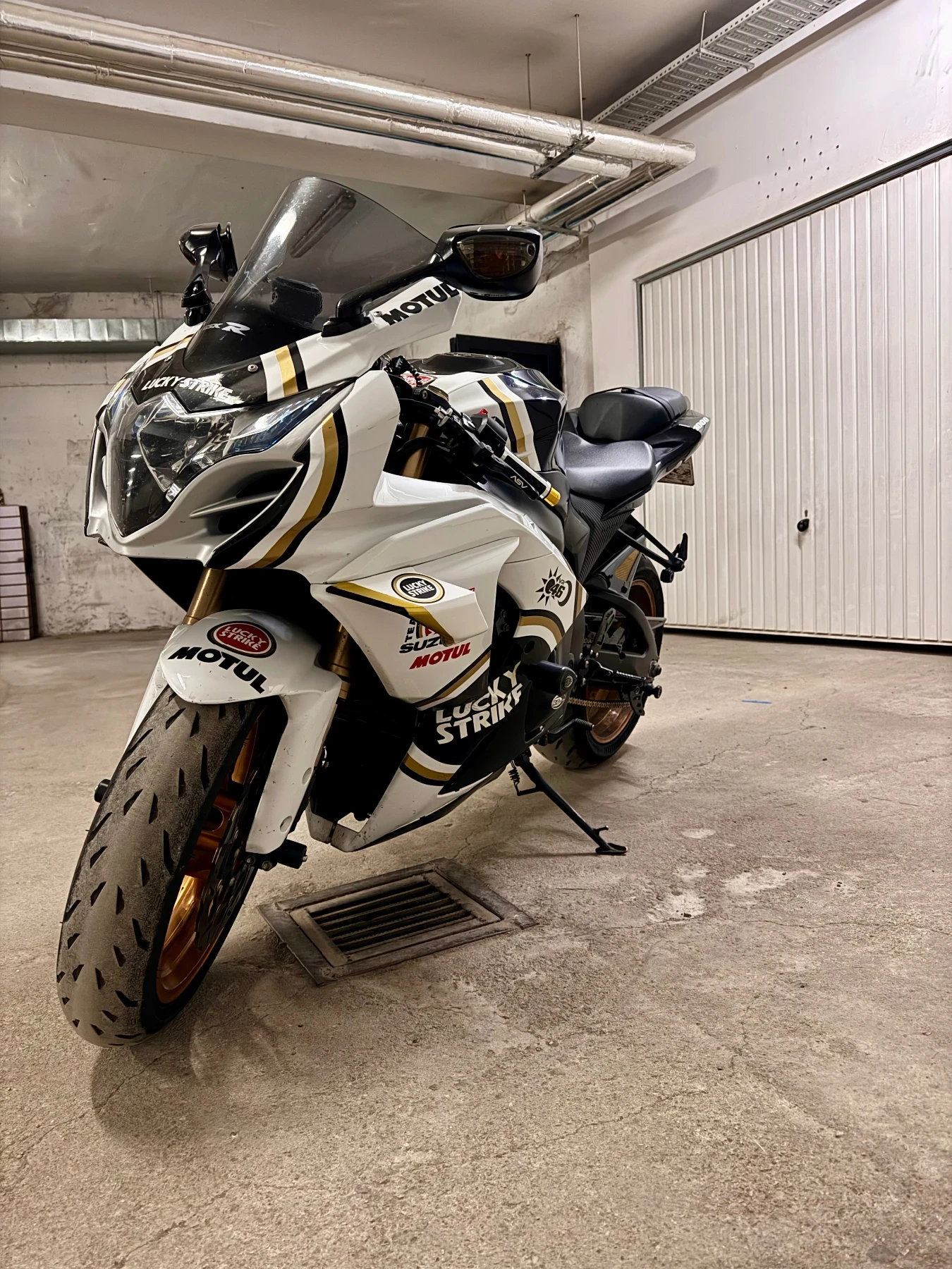 Suzuki Gsxr GSX-R 1000 - изображение 3