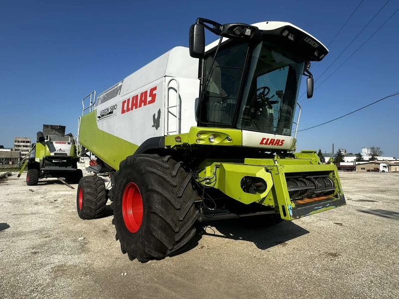 Комбайн Claas Lexion 580 Hybrid, снимка 3 - Селскостопанска техника - 47436410