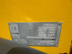 Мини челни товарачи Komatsu SK 714-2, снимка 9