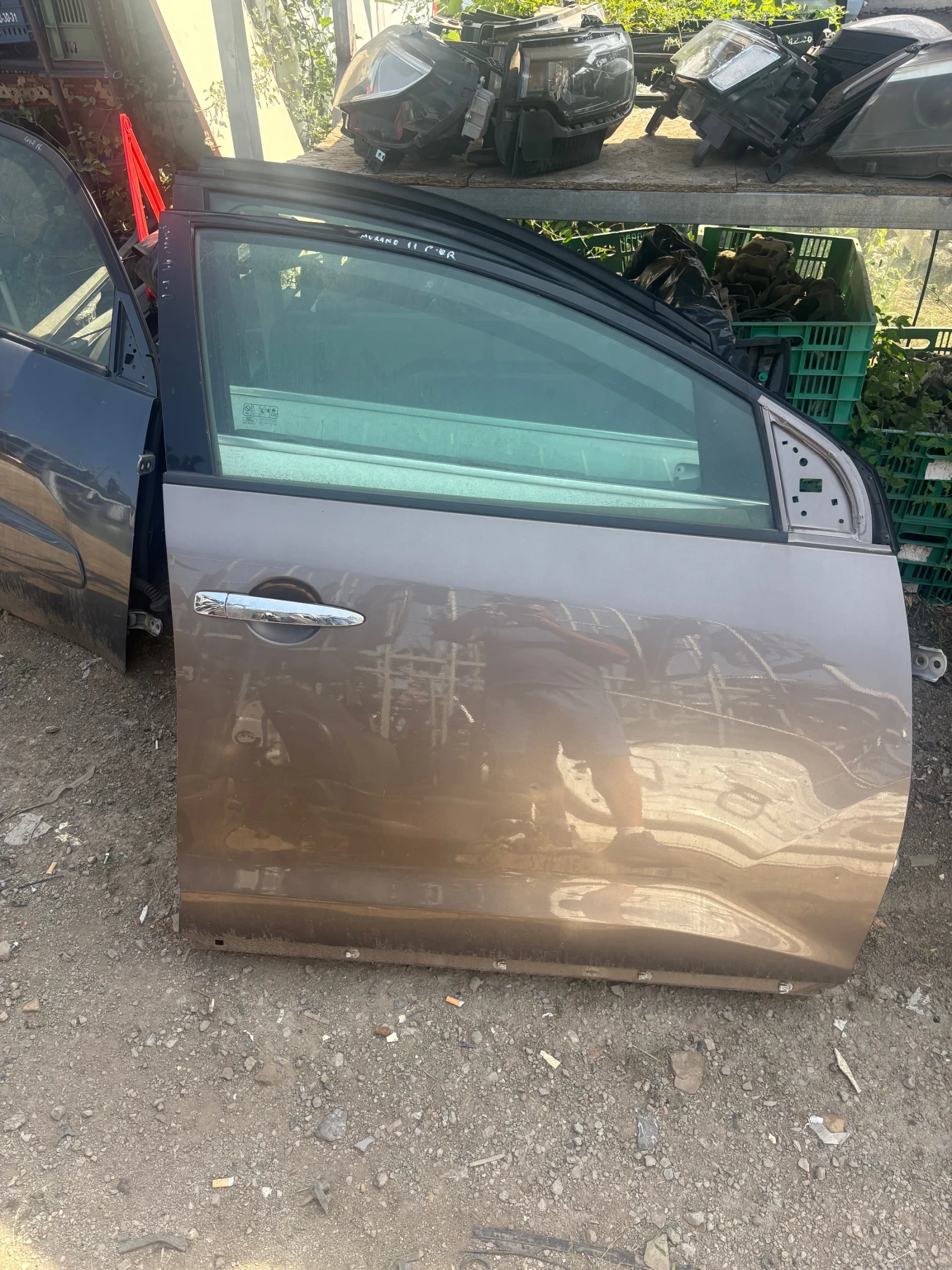 Врата предна дясна за Nissan Murano 2011год.
